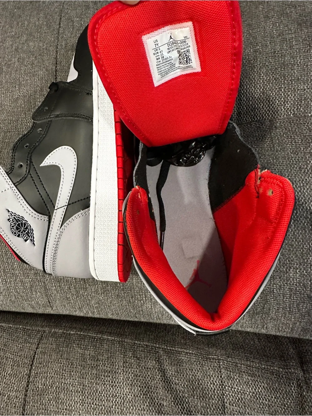 Nike Air Jordan High-Top Sneakers in Black, Gray & Red Boys Size 7